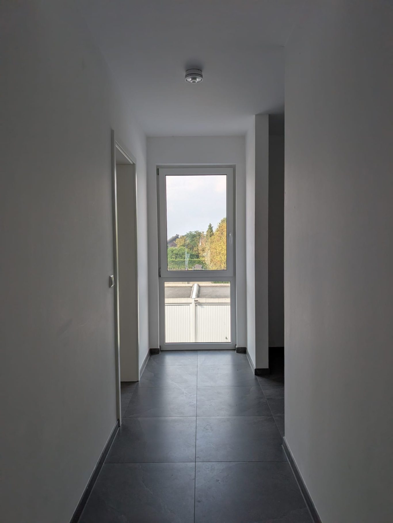 Flur Richtung Eingang/Schlafzimmer